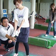 日本プロゴルフ協会認定の講師が、あなたのクラブとボールの位置を一緒にチェックしながら教えてくれます。